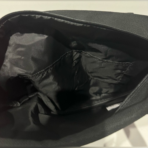 NWT VICTORIA\'S SECRET Logo Tote Bag